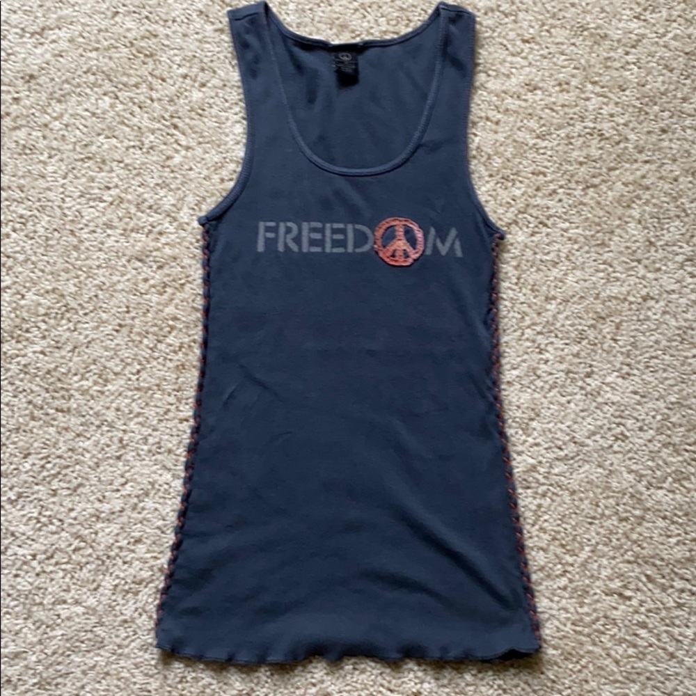 LUCKY t-shirt size small